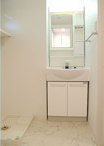 新品家具付きマンション住吉17(KaGood福岡)の洗面所