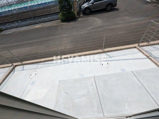 ハピネス古賀島B棟の庭|※室内画像は別号室のもの