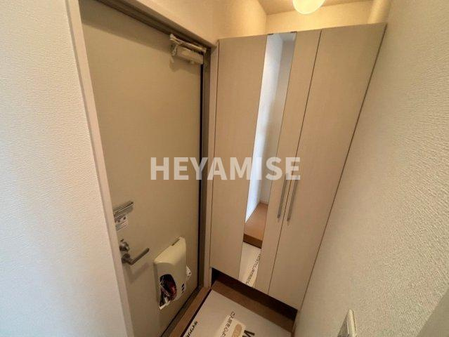 ルーラル諏訪B棟の玄関|※室内画像は別号室のもの