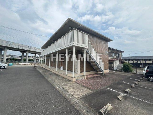 ルーラル諏訪B棟の外観