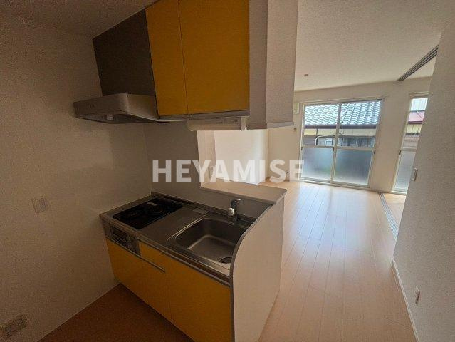 ルーラル諏訪B棟のキッチン|※室内画像は別号室のもの