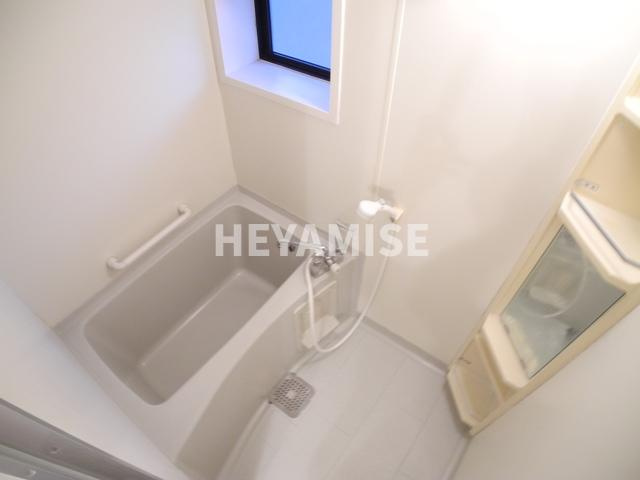 ロイヤルガーデン白岩C棟の浴室|※室内写真は同物件の反転タイプとなります