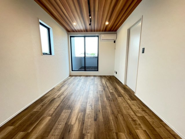 【居間・リビング】