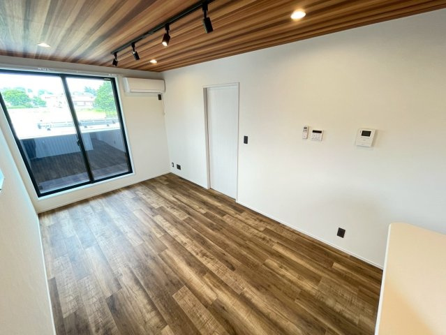 【居間・リビング】