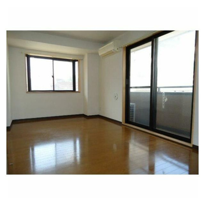 【居間・リビング】 | クレアーレ | 8.4帖のきれいな洋室。