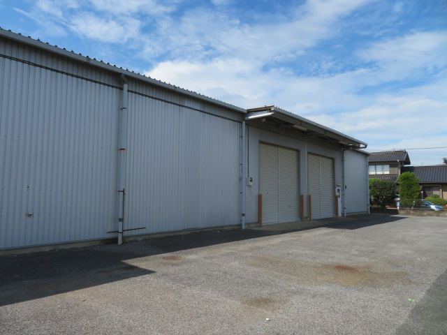 川越市大字鯨井の倉庫