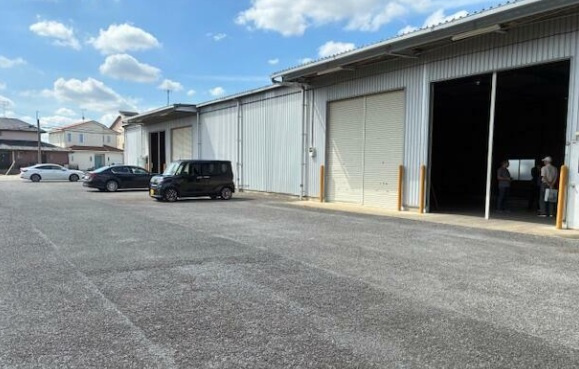 川越市大字鯨井の倉庫の外観