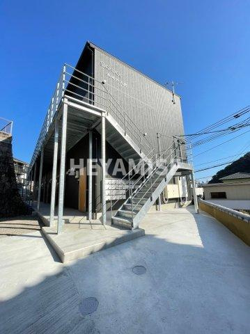 Signpost長崎外大前