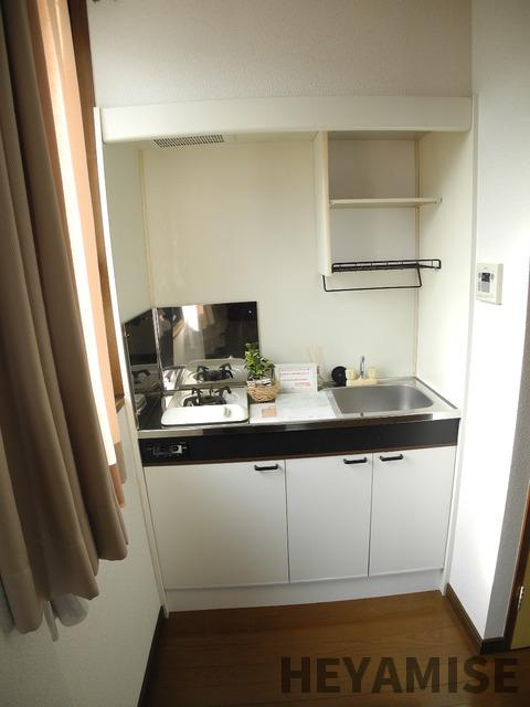 J菅ビルのキッチン