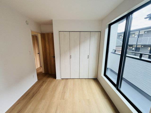 GRAFARE瀬戸市山の田町｜名古屋市の戸建ならホームアップの洋室|全室収納付き