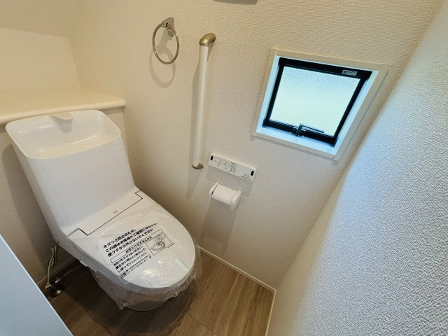 GRAFARE瀬戸市山の田町｜名古屋市の戸建ならホームアップのトイレ|シャワートイレ