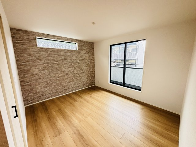 GRAFARE瀬戸市山の田町｜名古屋市の戸建ならホームアップの洋室|２面採光の日当りの良い洋室