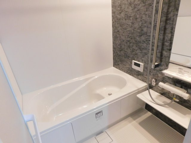 名古屋市中川区服部２丁目の中古一戸建の浴室|◇浴室◇　　浴室新品交換　（２０２５年７月リフォーム済）