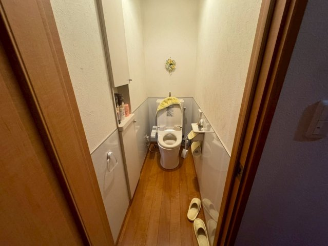 筑西市徳持　中古戸建のトイレ