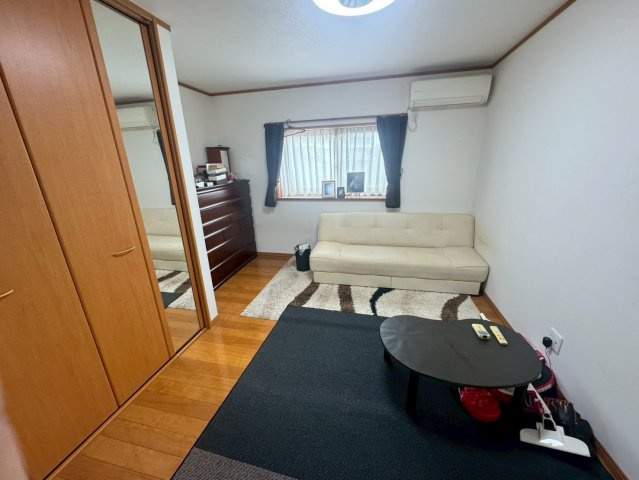 筑西市徳持　中古戸建の洋室
