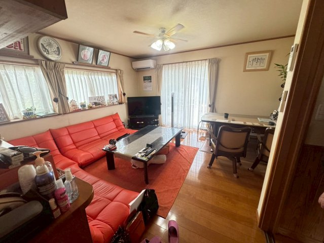 筑西市徳持　中古戸建の居間・リビング