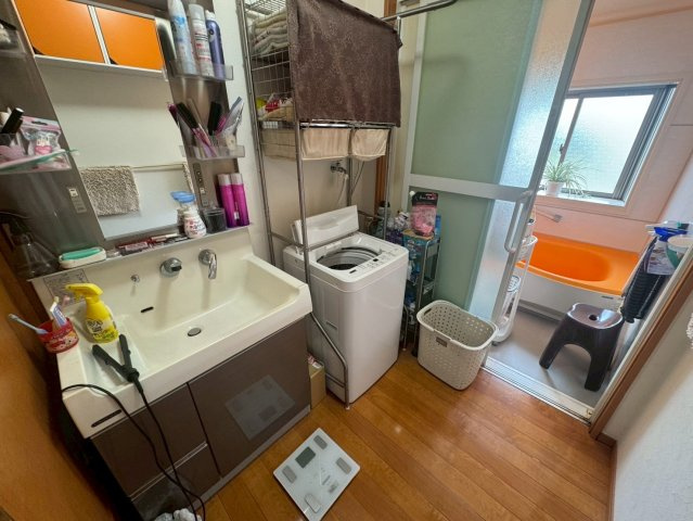 筑西市徳持　中古戸建の洗面所