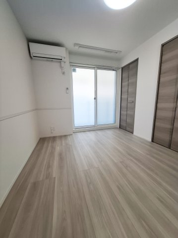 ラ　フレーズの洋室