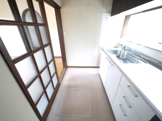 【キッチン】 | 山武郡九十九里町粟生　中古戸建 | 4LDK  九十九里海岸まで車約8分　閑静な分譲地内 倉庫付き  庭に駐車場新設スペースあり