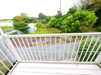 【駐車場】 | 山武郡九十九里町粟生　中古戸建 | 4LDK  九十九里海岸まで車約8分　閑静な分譲地内 倉庫付き  庭に駐車場新設スペースあり