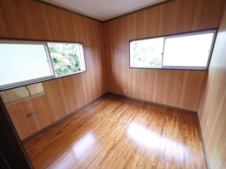 【洋室】 | 山武郡九十九里町粟生　中古戸建 | 4LDK  九十九里海岸まで車約8分　閑静な分譲地内 倉庫付き  庭に駐車場新設スペースあり