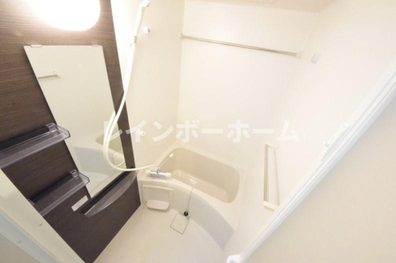 リブリ・船橋湊町の浴室|反転タイプ