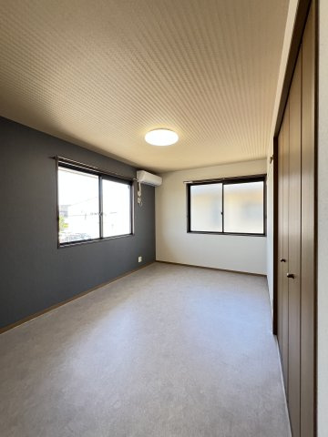 ハイカムールあすかBの寝室|北6.75帖洋室