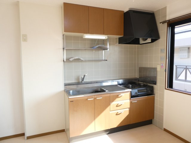 ハイカムールあすかBのキッチン