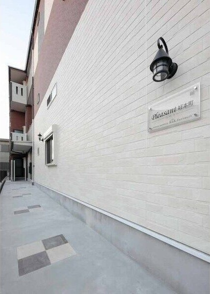 Pleasant好本町(プレザント好本町)のエントランス