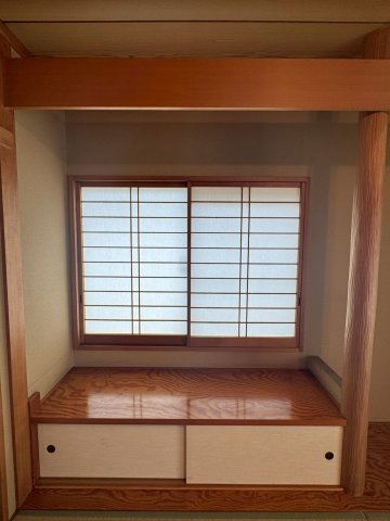 狭山市柏原中古戸建のトイレ|トイレは温水洗浄機能搭載なので、清潔に気持ち良くお使いいただけます！トイレットペーパーの節約にもなります！暖房便座で寒い日もあたたかです♪
