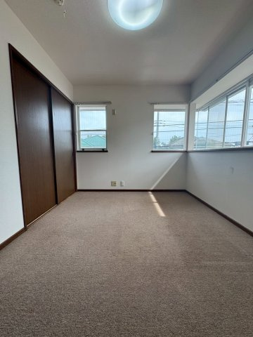 狭山市柏原中古戸建の寝室