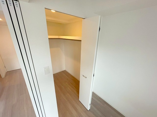 セレニテ新大阪プリエの収納