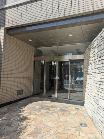 サーパス医大前第2のエントランス