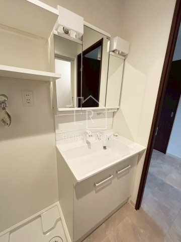 MT玉造の洗面所|同マンション別部屋：参考写真