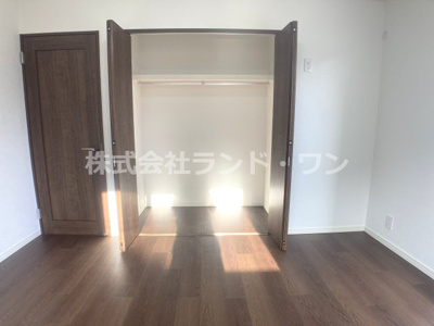 【収納】 | 所沢市中富南4丁目 | 約8帖の洋室にある収納