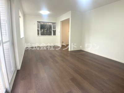 【居間・リビング】 | 所沢市中富南4丁目 | 約17.8帖のLDK