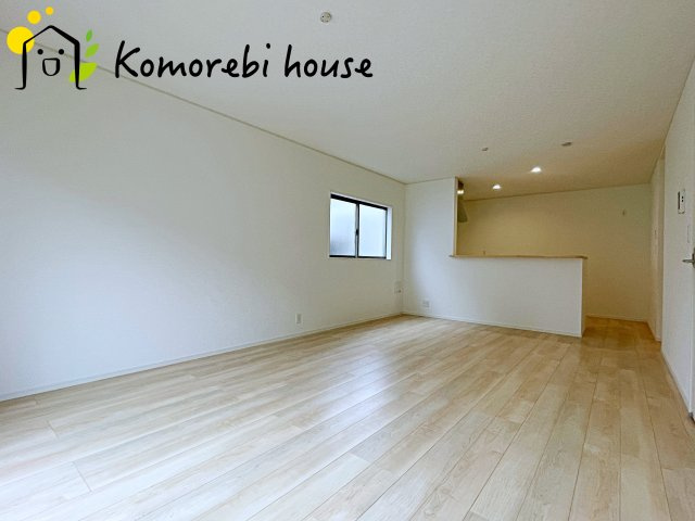 鴻巣市北新宿　第3　新築一戸建て　クレイドルガーデン　01の居間・リビング|ゆったりとした居間です