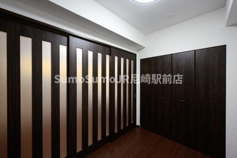 プレジオ御幣島の寝室|落ち着いた色調の寝室です