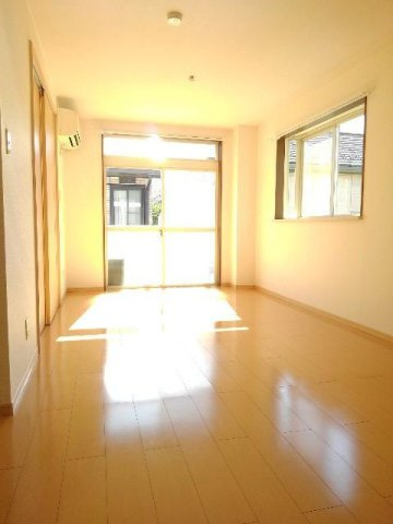 パ－クハイツＯＧＡＷＡの居間・リビング