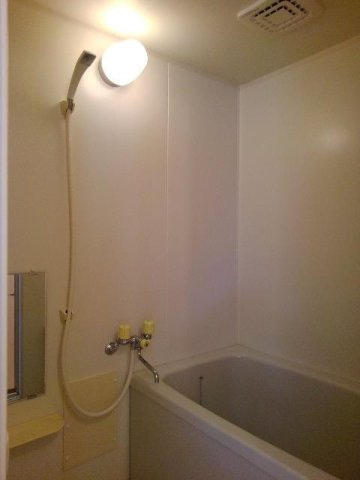 パ－クハイツＯＧＡＷＡの浴室