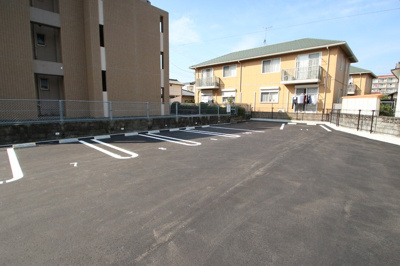 【駐車場】 | プレジール下大利 弐番館 | 駐車場