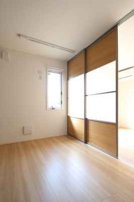 【洋室】 | プレジール下大利 弐番館 | 洋室/5帖