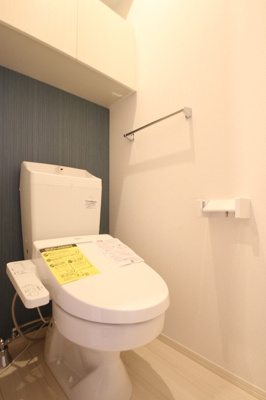 【トイレ】 | プレジール下大利 弐番館 | 温水洗浄暖房便座