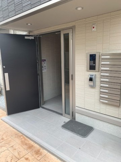 【エントランス】 | D-roomKOTOBUKI | エントランス