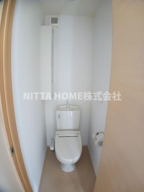 モス　フロックス　ノイのトイレ|温水洗浄付きのトイレを設置済み◎