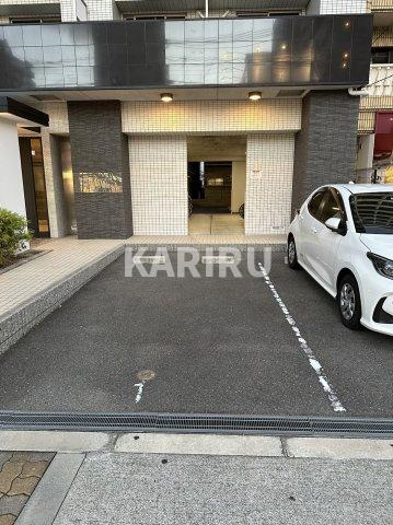 フォレストガーデン今福鶴見Ⅳの駐車場