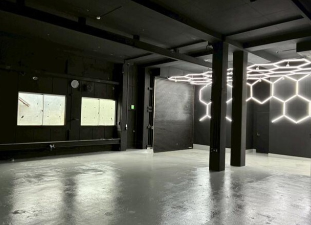 横浜市旭区川井宿町の倉庫の内装