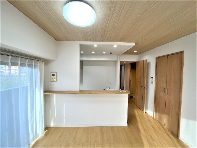 多摩市諏訪４丁目の中古マンションの居間・リビング