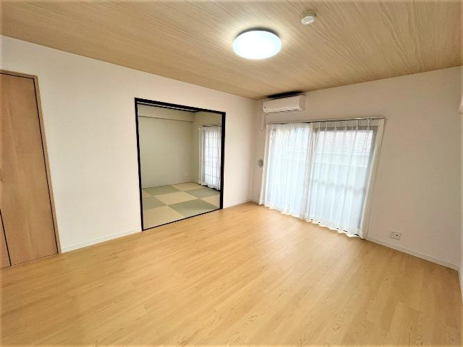 多摩市諏訪４丁目の中古マンションの居間・リビング