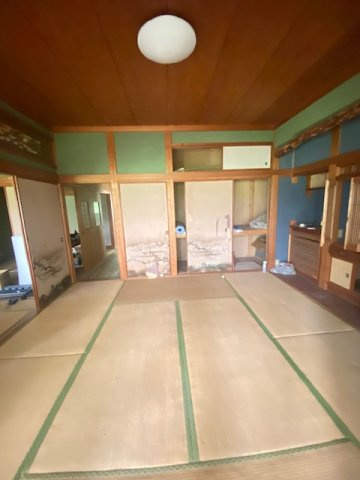 都城市安久町の中古一戸建の和室